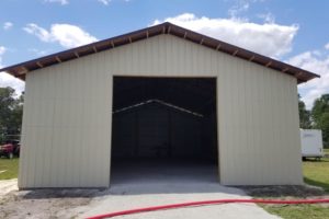 POLE SHED ENCLOSED