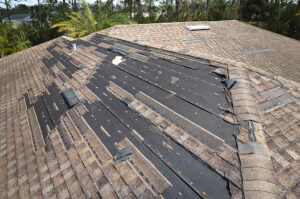 Damaged Roof Shingles What Are The Best Roofs For Hurricanes